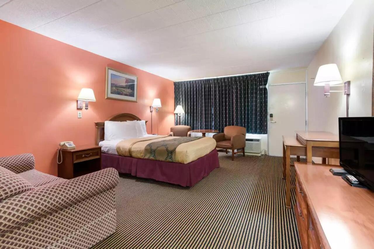 Royal Inn 克利尔菲尔德 外观 照片